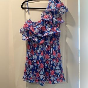 One shoulder dress worn once. Perfect condition.